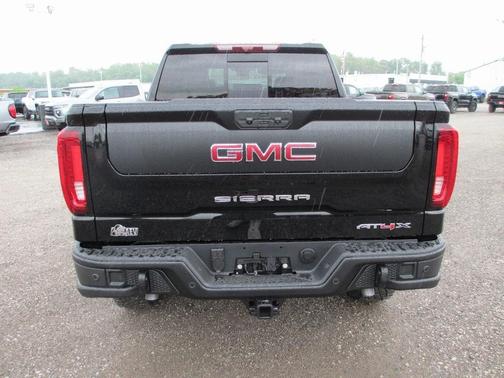 2025 GMC Sierra 1500 AT4X
