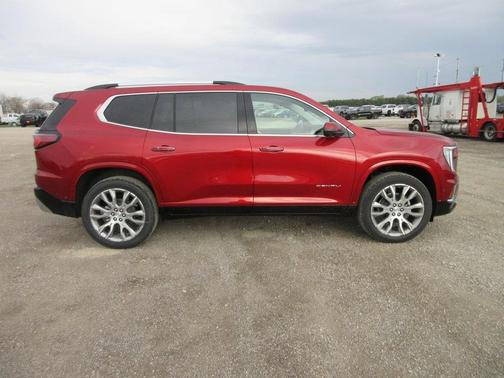 2025 GMC Acadia Denali