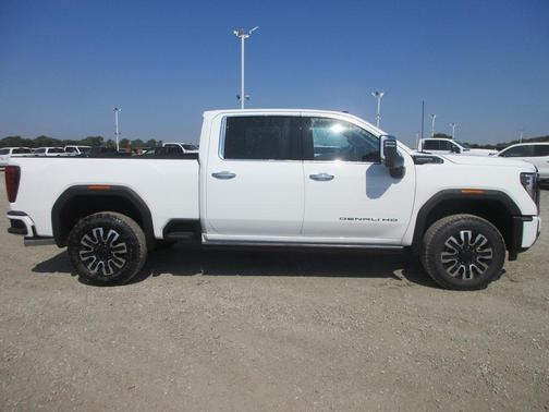 2025 GMC Sierra 2500 Denali Ultimate