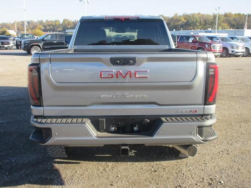 2026 GMC Sierra 3500 AT4