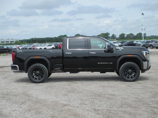 2025 GMC Sierra 2500 SLT