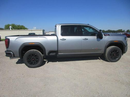 Sterling 2026 GMC Sierra 2500 AT4