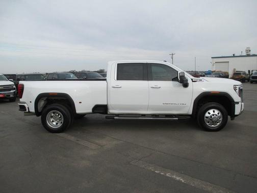 2024 GMC Sierra 3500 Denali