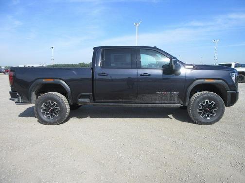 2025 GMC Sierra 2500 AT4X