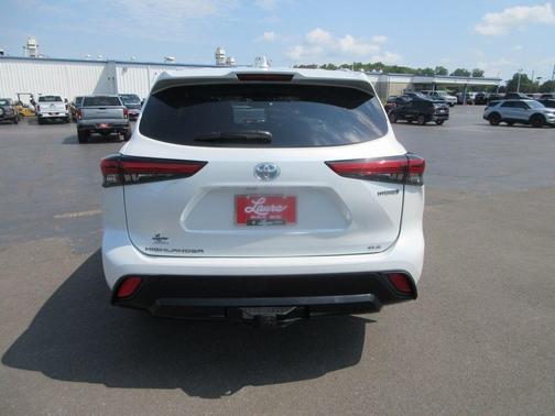 2022 Toyota Highlander Hybrid Bronze Edition