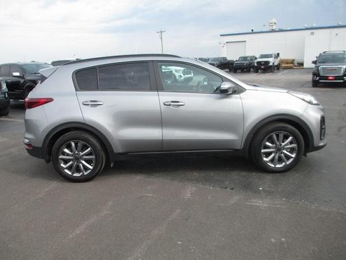 2022 Kia Sportage Nightfall