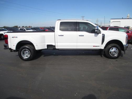 2024 Ford F-350 Lariat Super Duty