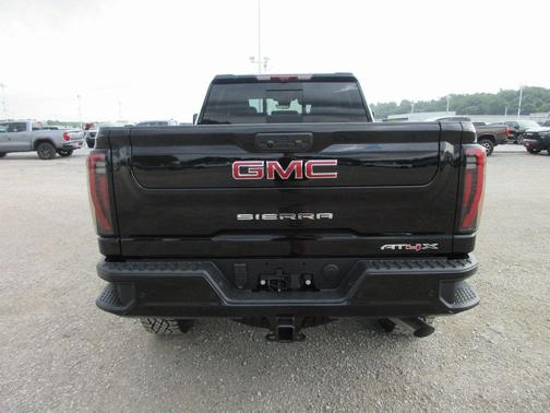 2025 GMC Sierra 2500 AT4X
