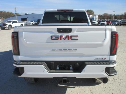 2026 GMC Sierra 3500 AT4