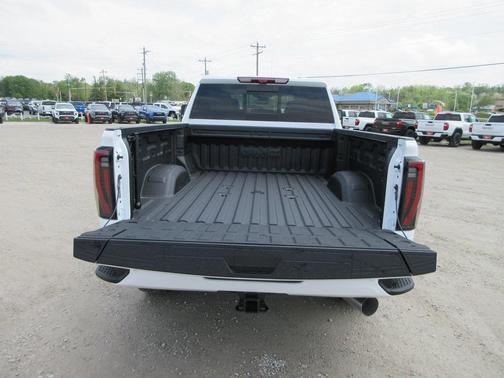 2025 GMC Sierra 2500 AT4