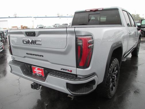 2025 GMC Sierra 2500 AT4