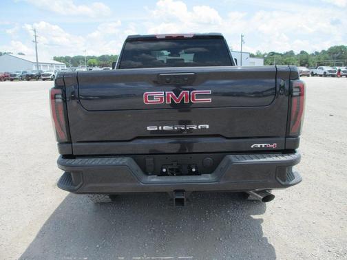 2025 GMC Sierra 2500 AT4