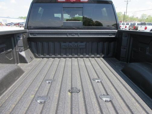 2025 GMC Sierra 2500 AT4