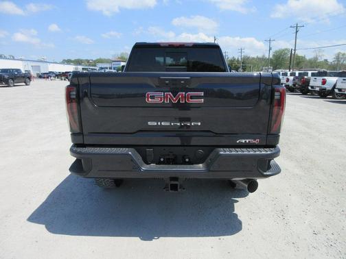 2025 GMC Sierra 2500 AT4