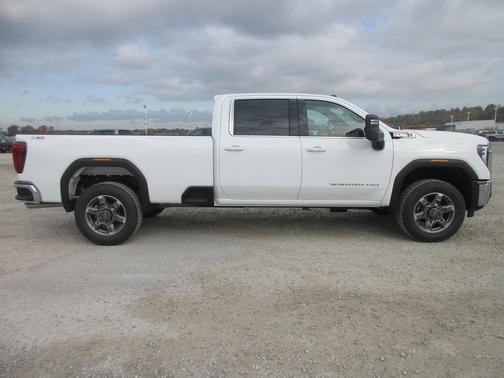 2026 GMC Sierra 3500 SLE