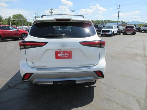 2021 Toyota Highlander Platinum