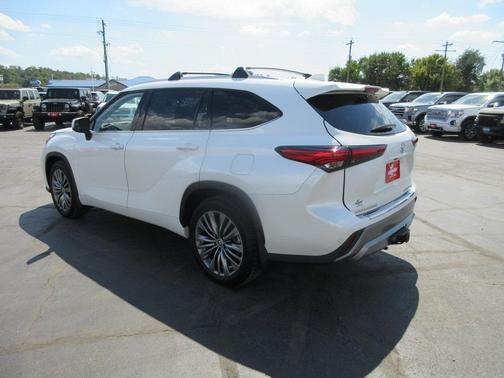 2021 Toyota Highlander Platinum