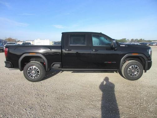 2026 GMC Sierra 2500 AT4