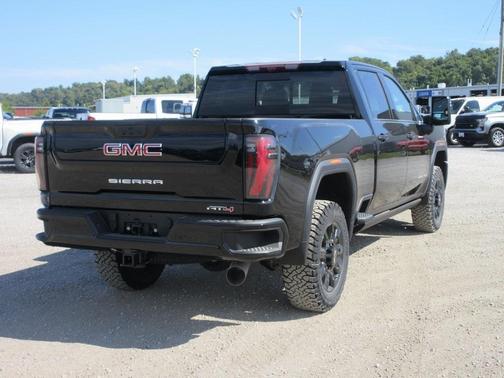 2025 GMC Sierra 2500 AT4