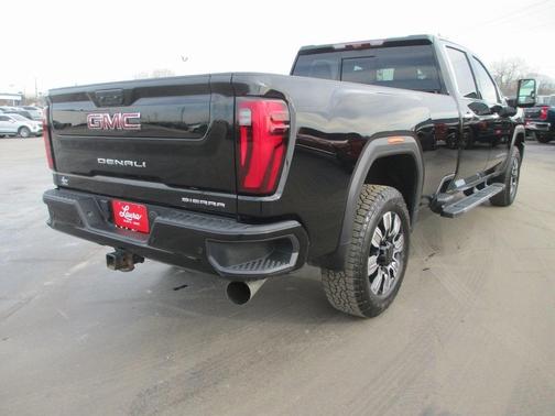 2025 GMC Sierra 2500 Denali