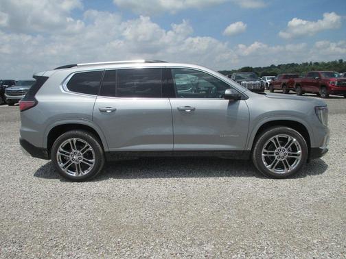 2025 GMC Acadia Denali