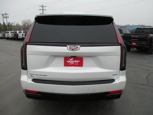 2023 Cadillac Escalade Sport