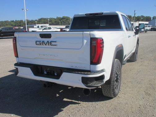 2026 GMC Sierra 2500 Denali Ultimate