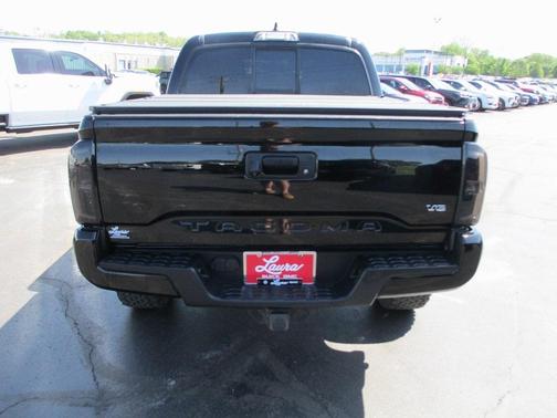 2016 Toyota Tacoma TRD Sport