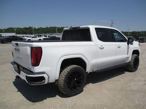 Summit White 2026 GMC Sierra 1500 AT4