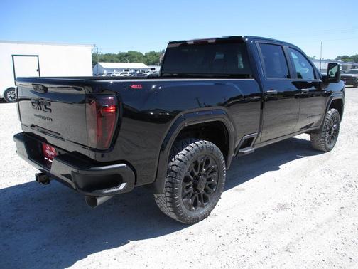 Onyx Black 2026 GMC Sierra 2500 Pro