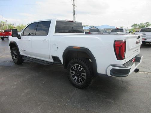 2022 GMC Sierra 2500 AT4