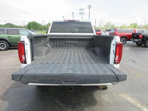 2022 GMC Sierra 2500 AT4