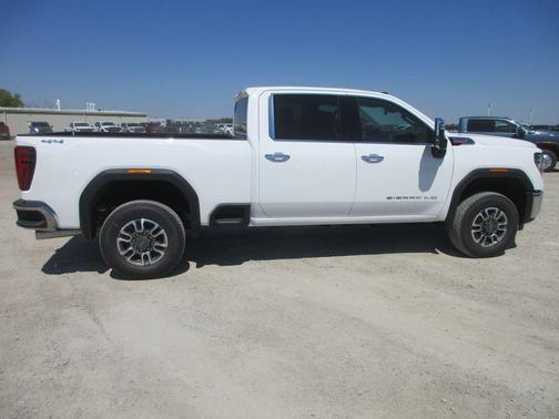Summit White 2026 GMC Sierra 2500 SLT