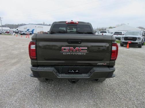 2025 GMC Canyon AT4