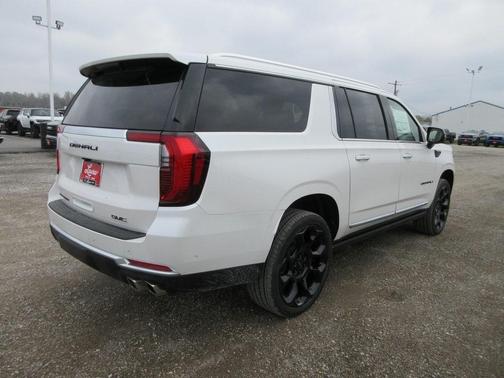 2025 GMC Yukon XL Denali