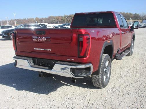 2026 GMC Sierra 3500 SLT