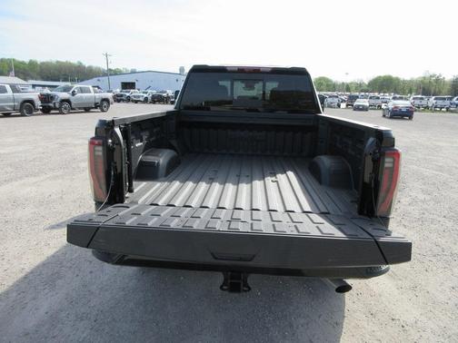2025 GMC Sierra 2500 AT4