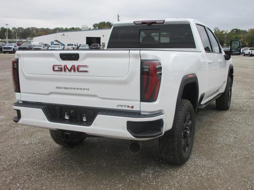 2026 GMC Sierra 3500 AT4