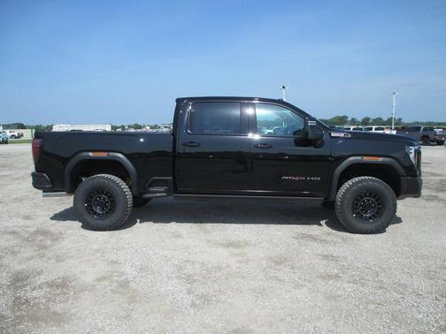 2025 GMC Sierra 2500 AT4X