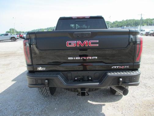 2025 GMC Sierra 2500 AT4X