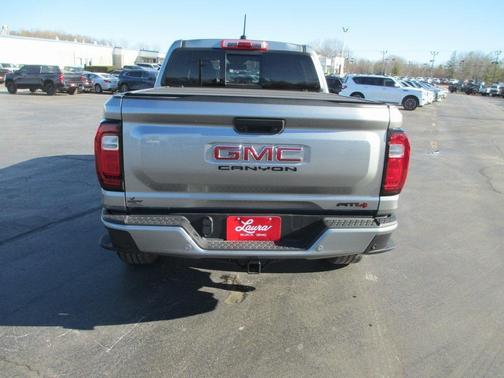 2023 GMC Canyon AT4
