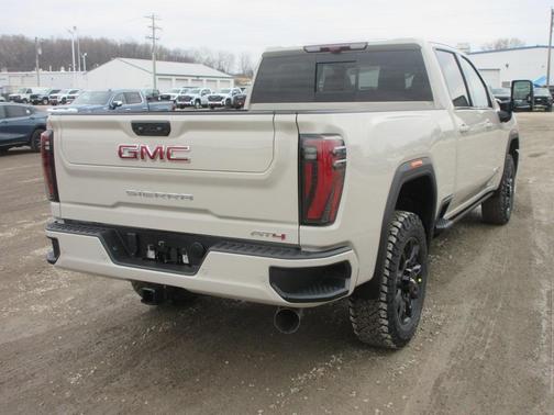 2026 GMC Sierra 2500 AT4