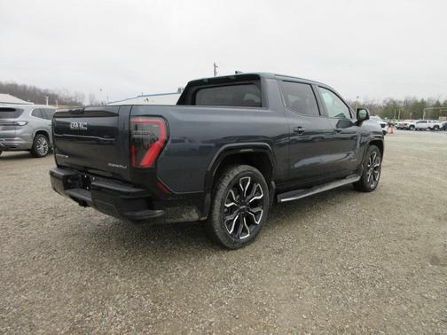 2025 GMC Sierra EV Denali