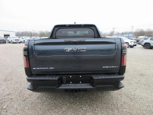 2025 GMC Sierra EV Denali