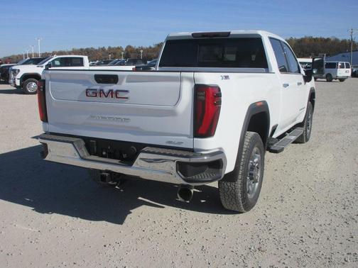 2026 GMC Sierra 3500 SLT