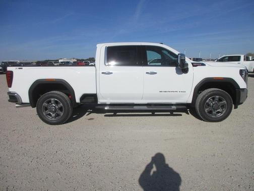 2026 GMC Sierra 3500 SLT