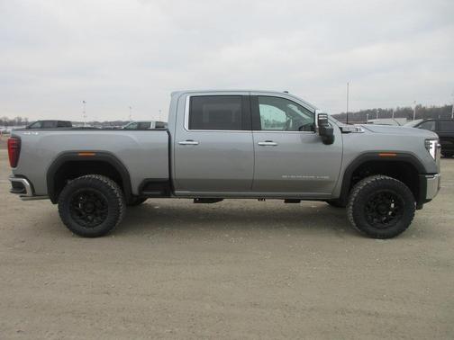 2026 GMC Sierra 2500 SLT