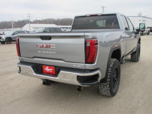 2026 GMC Sierra 2500 SLT
