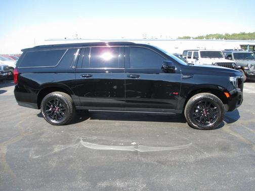 2024 GMC Yukon XL AT4