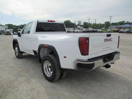 Summit White 2026 GMC Sierra 3500 SLE